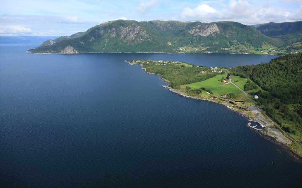 Brekkestranda Fjordhotel Brekke  Buitenkant foto