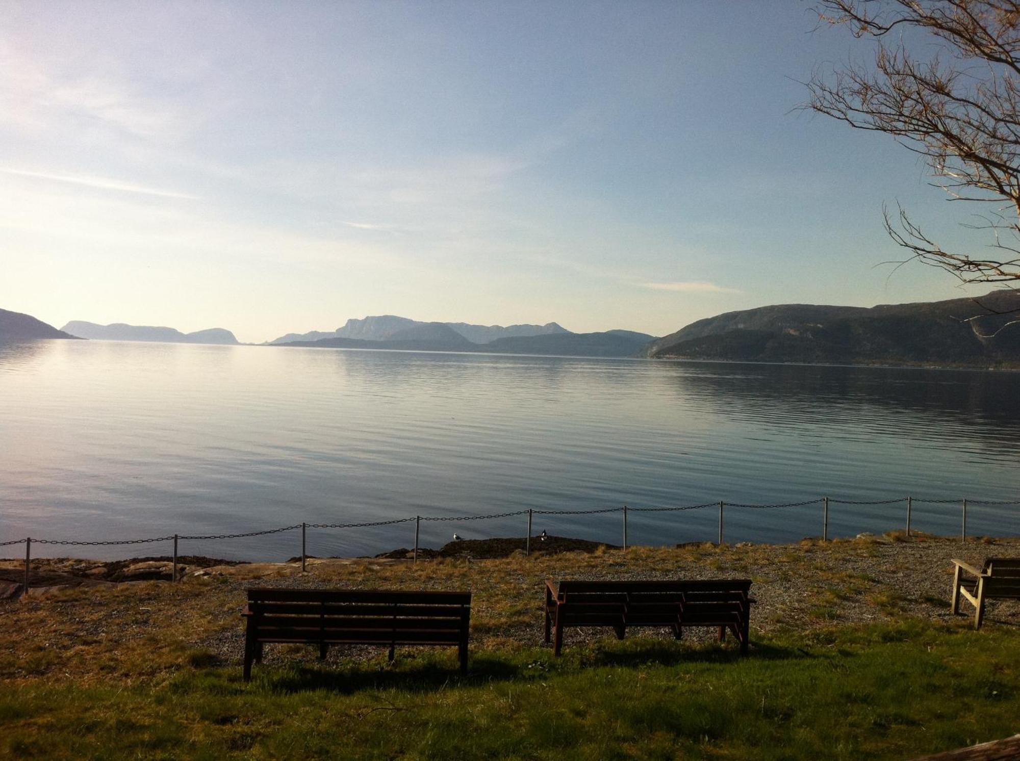 Brekkestranda Fjordhotel Brekke  Buitenkant foto